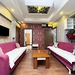 The New Season Hotell