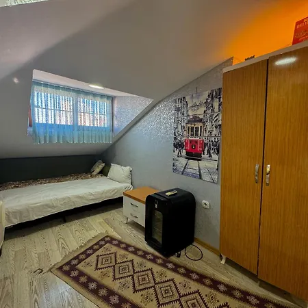 The New Season اسطنبول