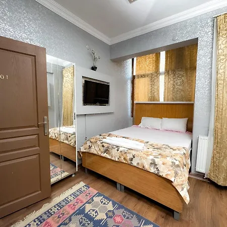 فندق The New Season