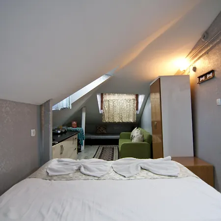 The New Season اسطنبول