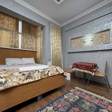 Hotell The New Season