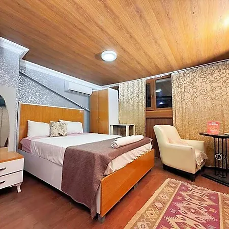 The New Season Hotel *