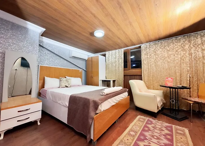 Hotell The New Season *