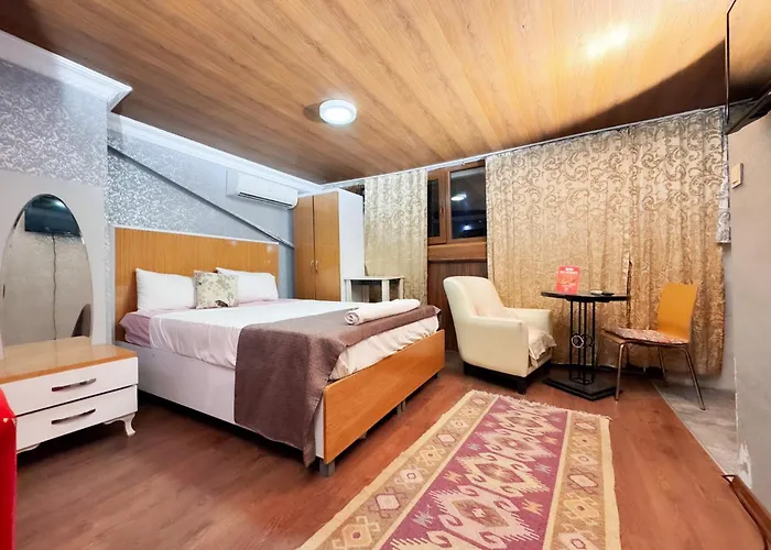 The New Season Hotell