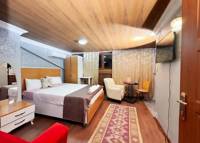 Hotell The New Season *