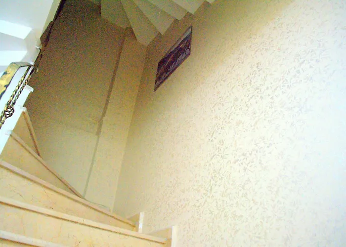 Hotell The New Season