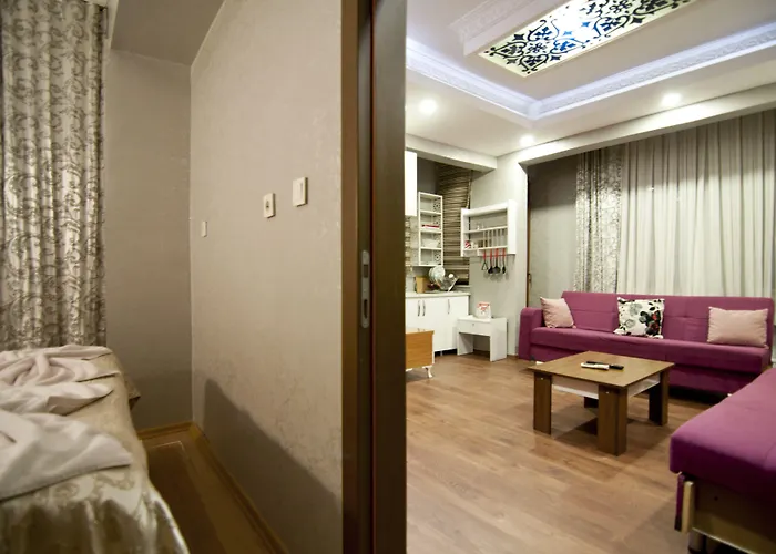 Hotell The New Season *