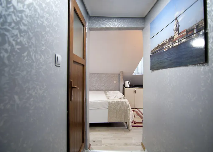 The New Season Hotell *