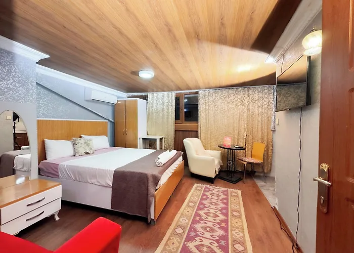 The New Season Hotell *