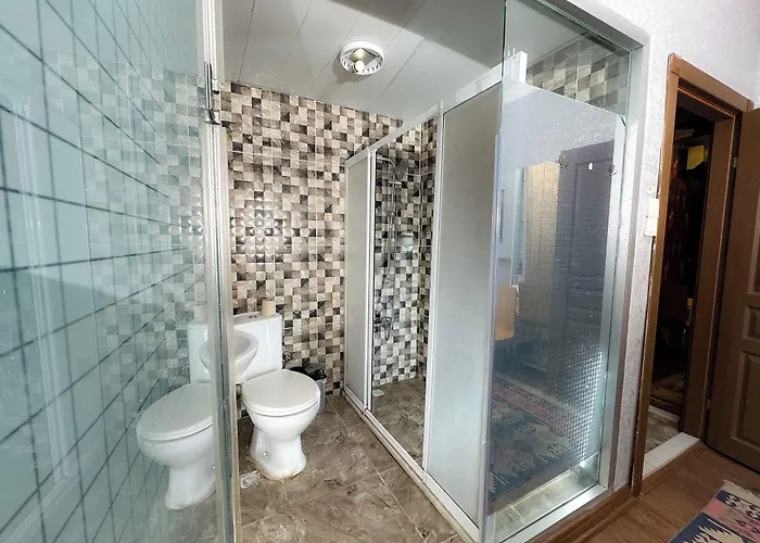 The New Season Hotell *